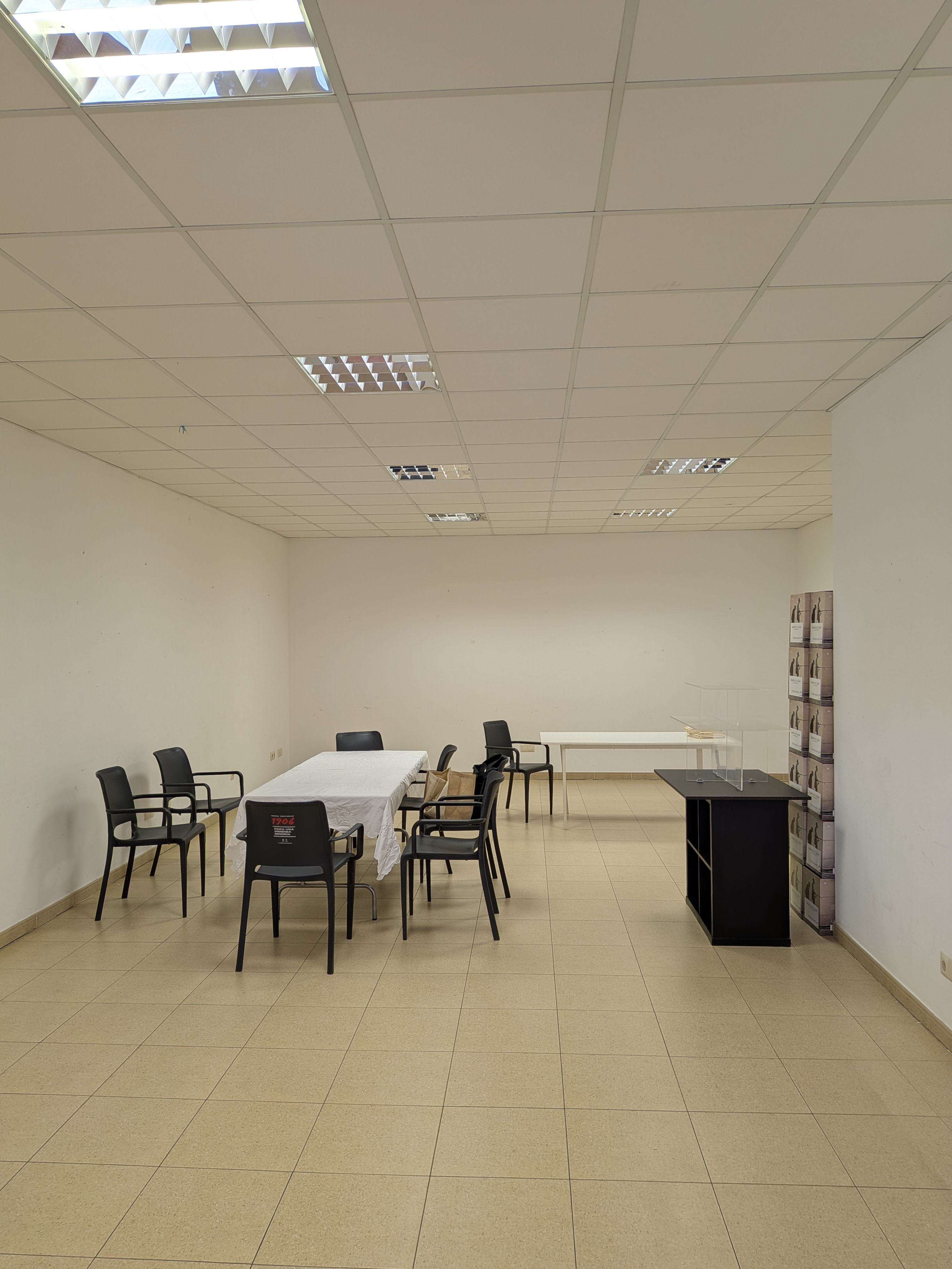 Sala principal de Refugio Urbano 57